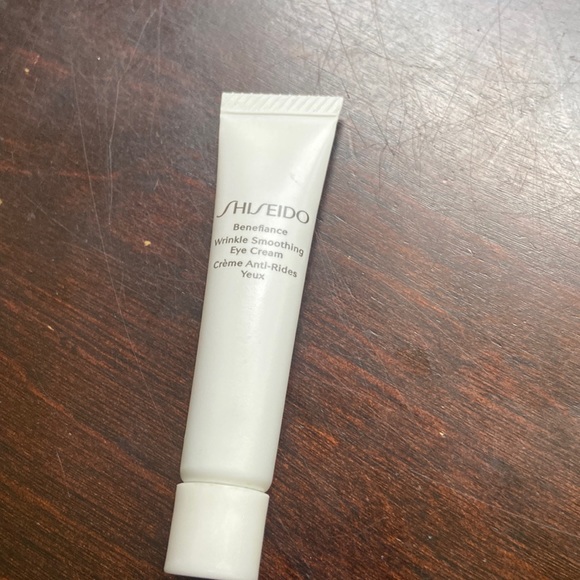 5/$20.00 SHISEIDO Benefiance Wrinkle Eye Cream new travel - Picture 1 of 3
